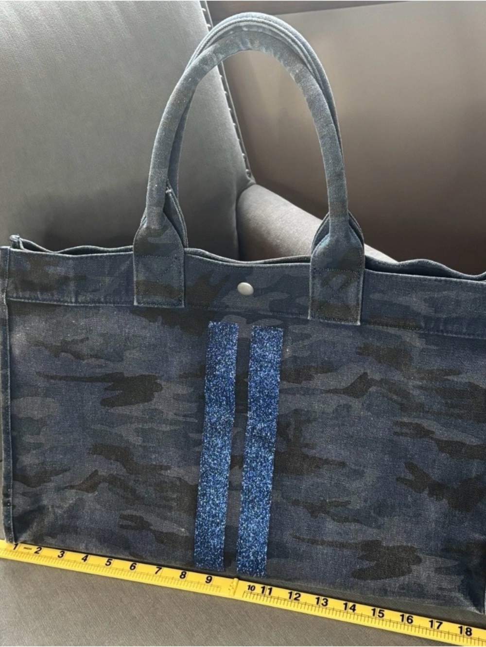 Koala Kanvas Blue Denim Camo Large Tote with Blue Glitter Front Stripes! ๐GUC๐ - Picture 3 of 16
